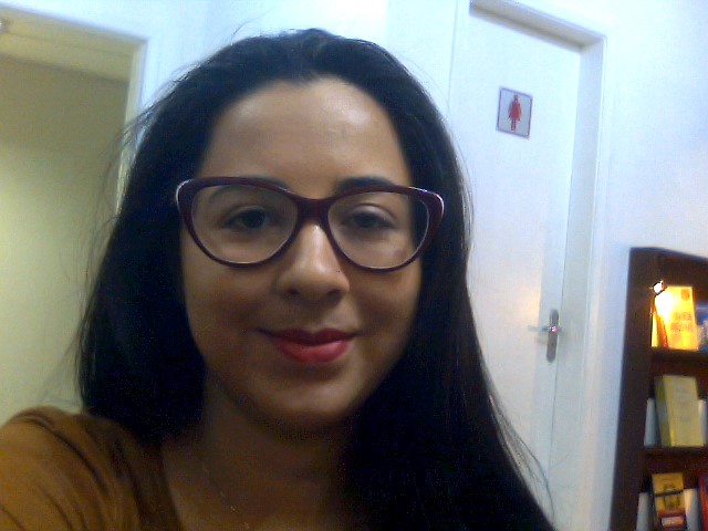 Simone Morais Oliveira